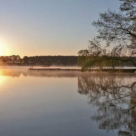 Scheune Am Loppiner See * Loppin